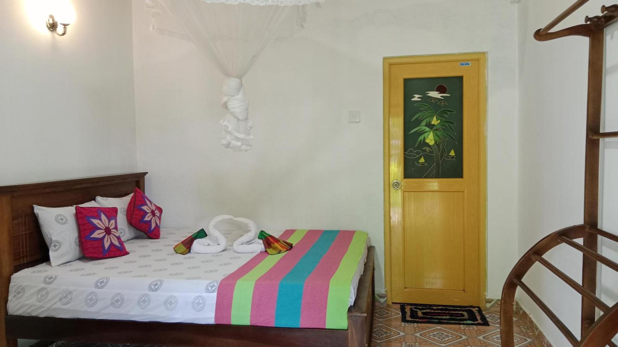 Chanaka Holiday Inn Сигирия Экстерьер фото