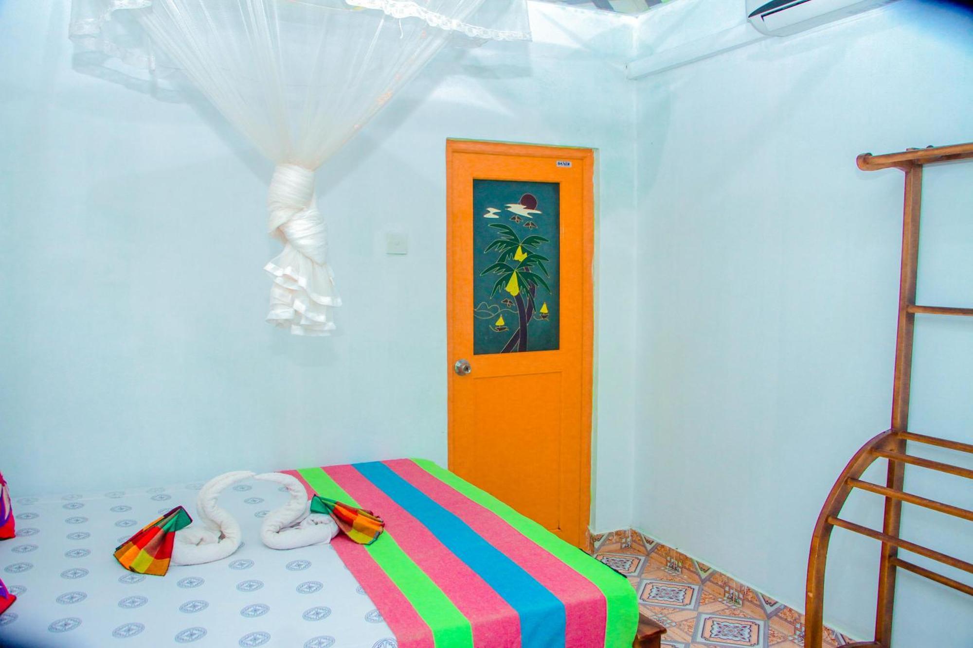 Chanaka Holiday Inn Сигирия Экстерьер фото